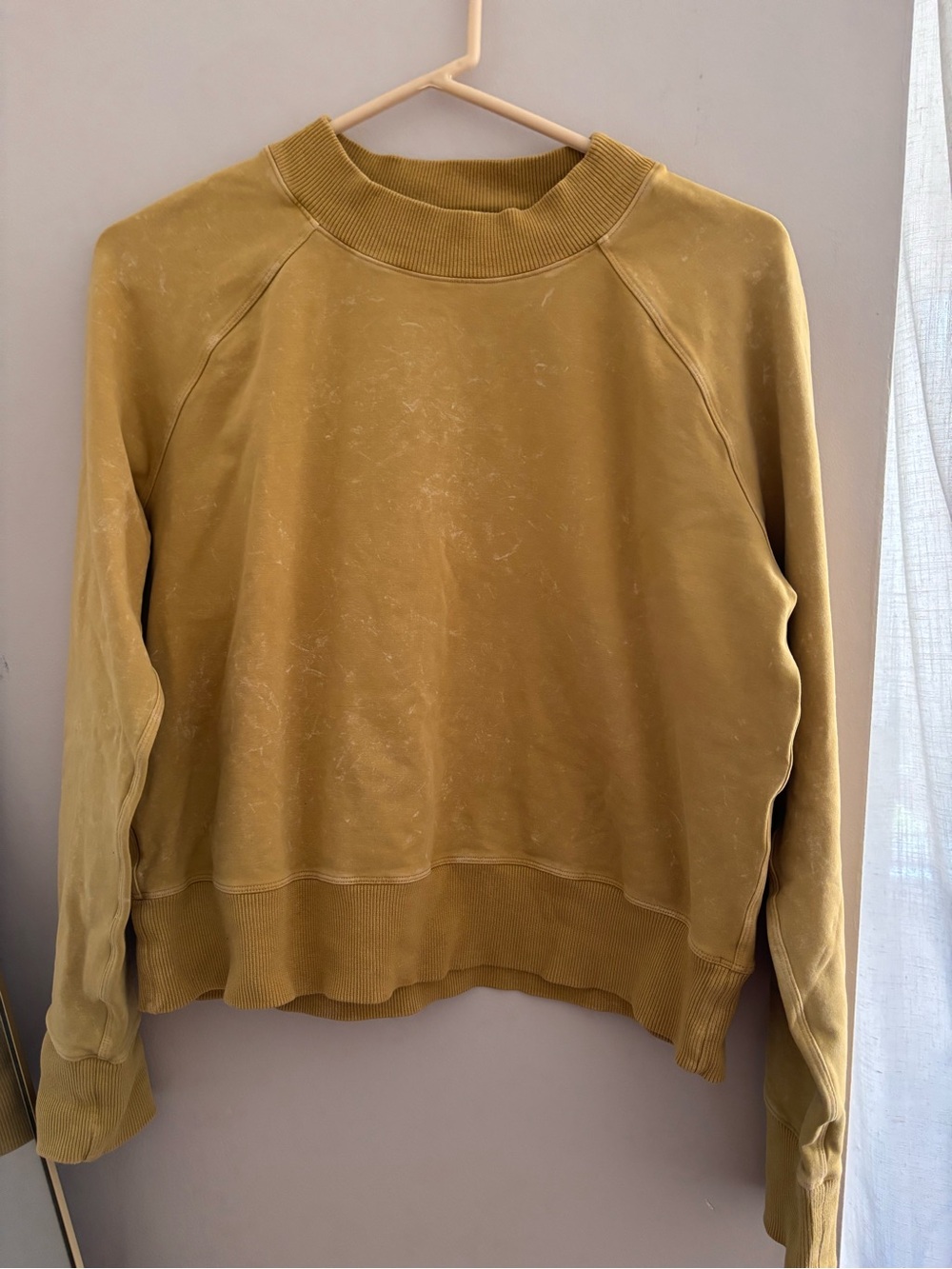 Lululemon Perfectly Oversized Cropped Crew in yellow dye faded color - Picture 2 of 6